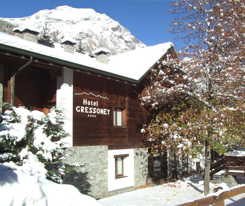 Hotel Gressoney Exterior photo